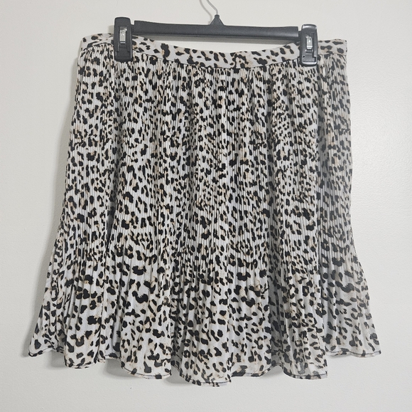 NWT Banana Republic Pleated mini Midi Skirt sz 10 leopard cheetah animal print - Picture 2 of 5
